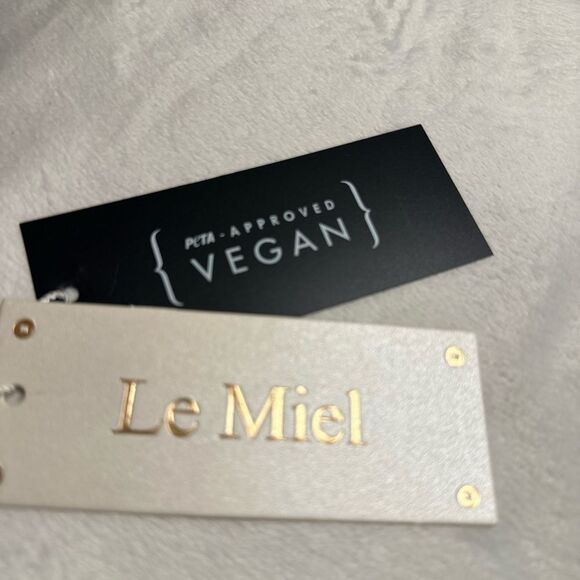 LE Miel Vegan Shoulder Bag  NWT - Picture 7 of 7